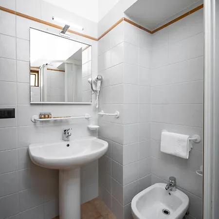 Roof Garden Konukevi 3*